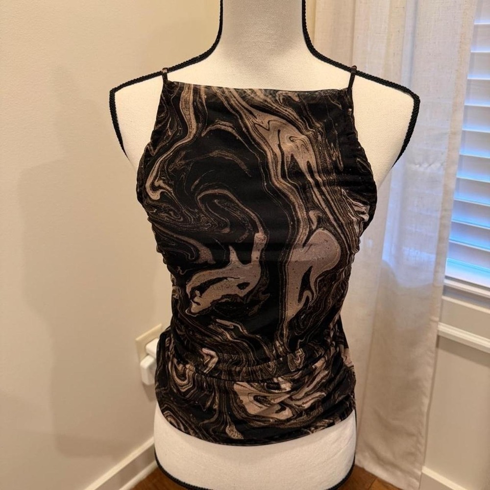 Red by BKE Buckle Marble Print Halter Top Black Tan Open Back Adjustable Medium